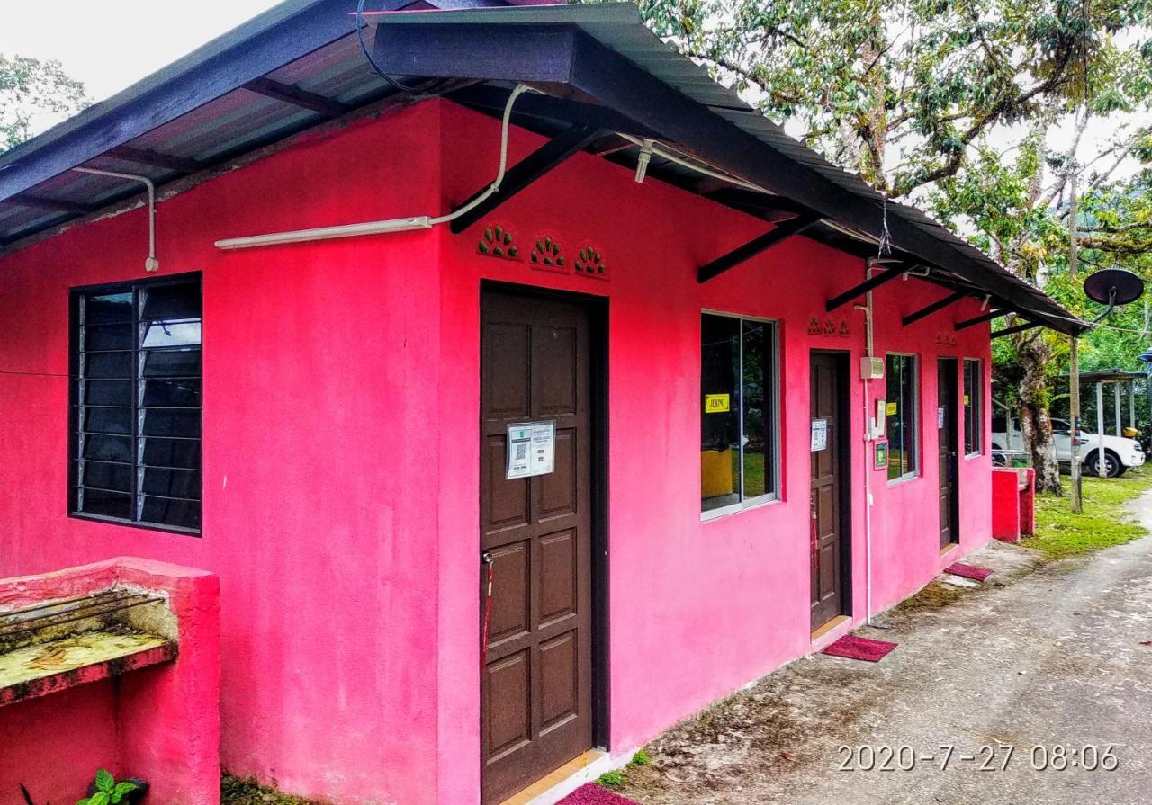 Lopoh Waterfront Budget Chalets Villa Hulu Langat Eksteriør bilde