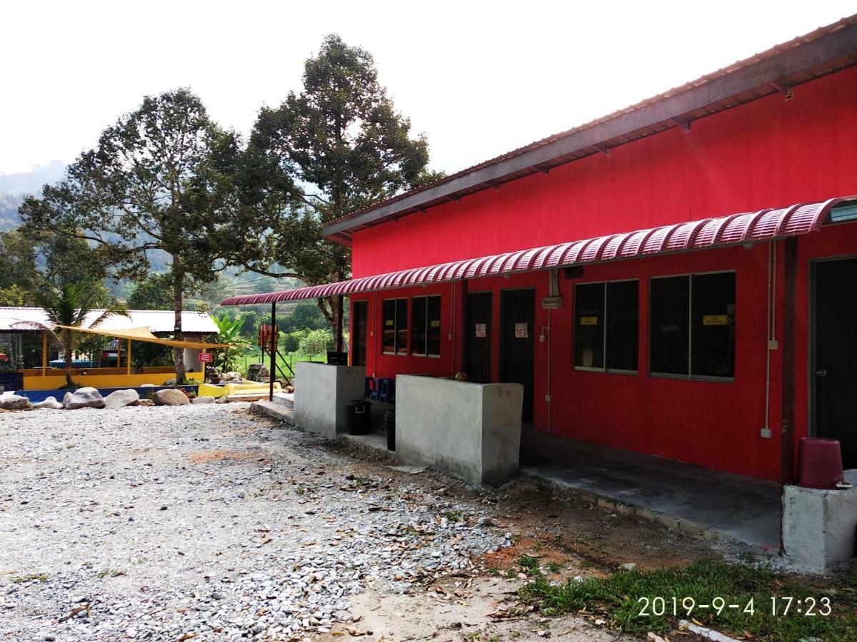 Lopoh Waterfront Budget Chalets Villa Hulu Langat Eksteriør bilde